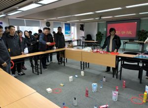 龍行龘龘迎佳節 喜鬧元宵心連心