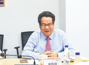 柳工俞傳芬獲全國工信系統勞動模范稱號
