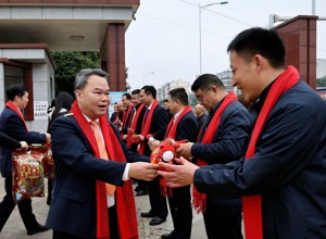柳工集團(tuán)開展新春走訪慰問(wèn)活動(dòng)